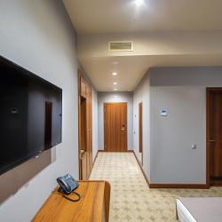 фото 4 V Hotel (В отель)