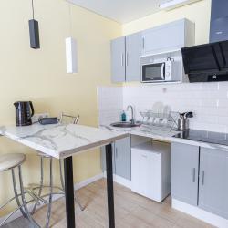 Фото Отель На квартире на улице Курчатова 25/1