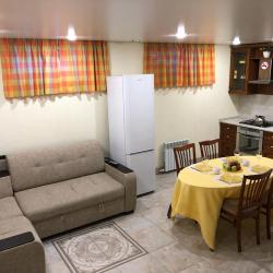 Фото Апартаменты на улице Октябрьская