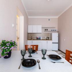 Фото Апартаменты на улице Чехова 53