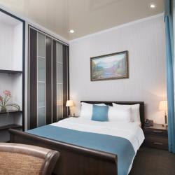 Номер стандарт с 1 двуспальной кроватью