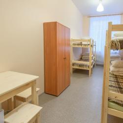 Кровать в 4-местном общем номере