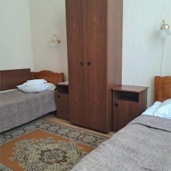 Кровать в 2-местном общем номере (1 этаж)