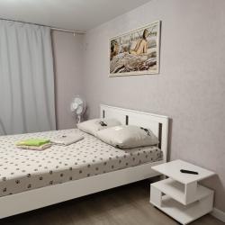 Фото Апартаменты на улице Лунная 43В