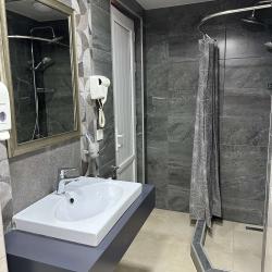 Фото Отель R&R INN (АР енд АР Инн)