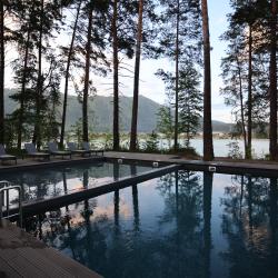 Фото Отель Хвоя в горах