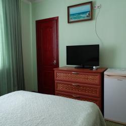 Номер стандарт эконом с 1 двуспальной кроватью