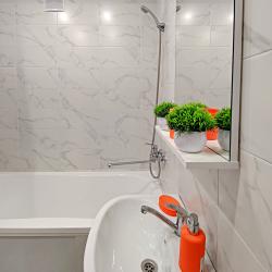 Фото Отель Уютные Сутки, улица Николая Баженова 8