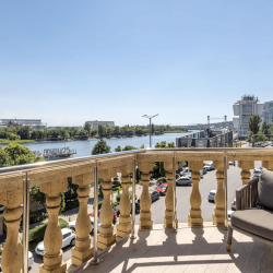 Premium Panoramic View and Terrace