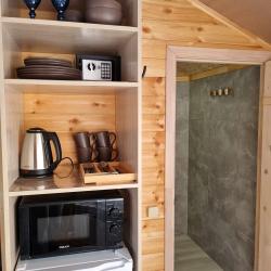 4-местный коттедж улучшенный с 2 односпальными кроватями