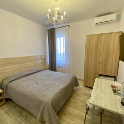 Номер стандарт с 1 двуспальной кроватью