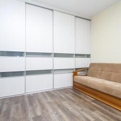 Фото Апартаменты на улице Каролинского 9