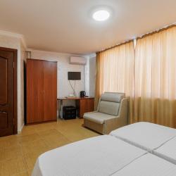 Фото Отель Зеленый попугай