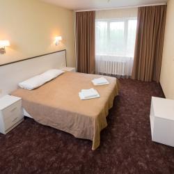 Номер улучшенный с 1 двуспальной кроватью