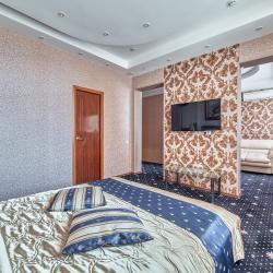 Номер комфорт с 1 двуспальной кроватью