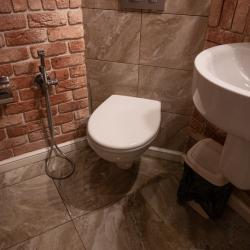 Номер стандарт улучшенный с 1 двуспальной кроватью (мансарда)