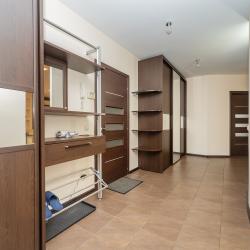 Фото Отель Бoльшая 3-x комнaтнaя кваpтира в центре города