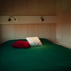 Дом у яблони