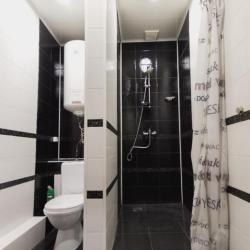 Койко-место на двухъярусной кровати в общем 16-местном номере (общие удобства)