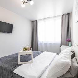 2-комнатные апартаменты улучшенные BeGuest Азина 22/2