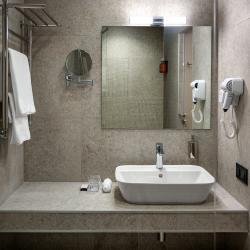 Cosmos Omsk Hotel (Космос Омск) — 63d7e643c14febd7645fb1e90b6cc207