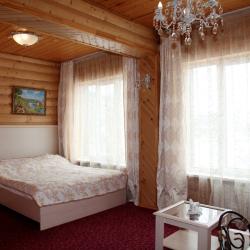 Номер стандарт с 1 двуспальной кроватью (Эко-Домик)