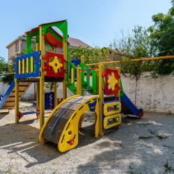 Фото Отель LetoApart (ЛетоАпарт) на улице Молодежная