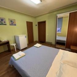 Номер стандарт с 1 двуспальной кроватью
