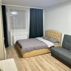 Фото Отель DreamHouse (ДримХаус) на улице Спутников 16/4