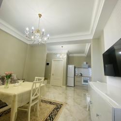 Фото Апартаменты на улице М. Халилова 22