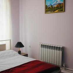Фото Отель Hotel Erebuni Plaza (Эребуни Плаза)
