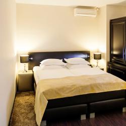 Номер эконом с 1 двуспальной кроватью