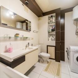 Фото Отель Бoльшая 3-x комнaтнaя кваpтира в центре города