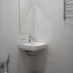 Кровать в 10-местном общем мужском номере №314