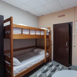 Кровать в 2-местном общем женском номере