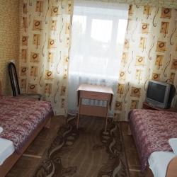 Номер эконом с 2 односпальными кроватями (удобства на этаже)