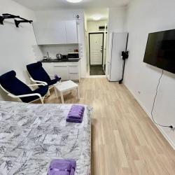 Фото Отель FAMILY COMFORT (ФЕМЕЛИ КОМФОРТ) на улице Александры Монаховой