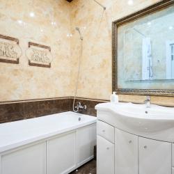 Фото Апартаменты на улице Дальняя 8