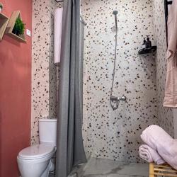 Фото Апартаменты на улице Тази Гиззата 15