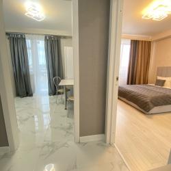 Фото Апартаменты Housevip на улице Рогожникова 23