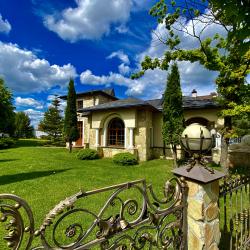 Фото Отель Aston Martin Tower ART (Астон Мартин Тауэр АРТ)