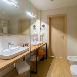 2-комнатный номер люкс с 1 двуспальной кроватью