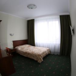 Номер стандарт с 1 двуспальной кроватью