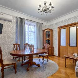 Фото Апартаменты на улице Крайнего