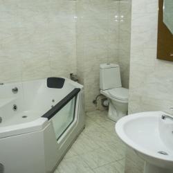 Номер люкс с 2 двуспальными кроватями