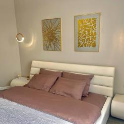 Фото Отель CrystalRentals (КристалРенталс) на улице Монтажников 36