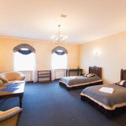 Номер полулюкс с 2 односпальными кроватями