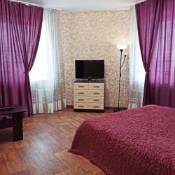 Фото Апартаменты на улице Короленко 10