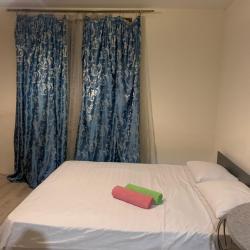 Фото Апартаменты на улице Инициативная 7В