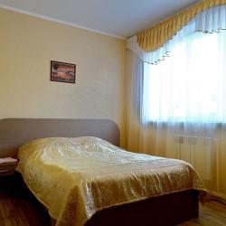 Номер стандарт с 1 двуспальной кроватью